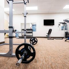 Отель Comfort Inn & Suites фитнесс-зал