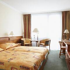 Отель Naturmed Hotel Carbona Венгрия, Хевиз - 2 отзыва об отеле, цены и фото номеров - забронировать отель Naturmed Hotel Carbona онлайн комната для гостей фото 4