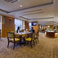 Отель Bayview Hotel Georgetown Penang Малайзия, Пенанг - отзывы, цены и фото номеров - забронировать отель Bayview Hotel Georgetown Penang онлайн питание