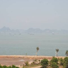 Отель Atlantic Tuan Chau Hotel Вьетнам, Халонг - отзывы, цены и фото номеров - забронировать отель Atlantic Tuan Chau Hotel онлайн пляж фото 2
