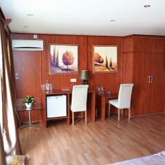 Отель Compass River City Boatel интерьер отеля