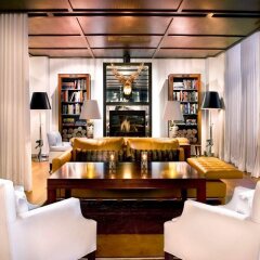 SLS Hotel, a Luxury Collection Hotel, Beverly Hills гостиничный бар