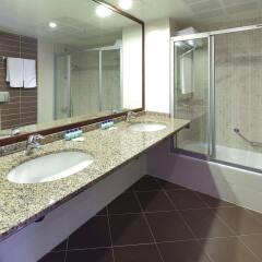 Marmaris Resort & Spa Hotel Турция, Кумлюбюк - отзывы, цены и фото номеров - забронировать отель Marmaris Resort & Spa Hotel онлайн ванная