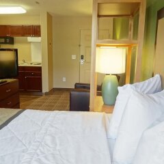 Отель Extended Stay America Fort Lauderdale - Cypress Creek Prk N комната для гостей