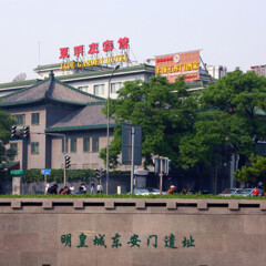 Jade Garden Hotel бассейн