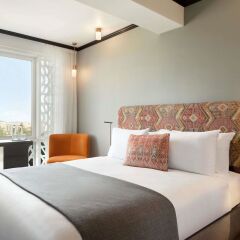 TRYP by Wyndham Jerusalem Bat Sheva Израиль, Иерусалим - отзывы, цены и фото номеров - забронировать отель TRYP by Wyndham Jerusalem Bat Sheva онлайн комната для гостей