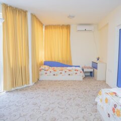 Family Hotel Bohemi Равда комната для гостей фото 3