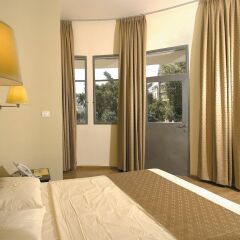 Art Gallery Hotel Израиль, Хайфа - 6 отзывов об отеле, цены и фото номеров - забронировать отель Art Gallery Hotel онлайн комната для гостей фото 4