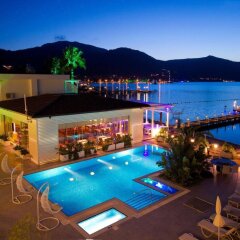 Poseidon Boutique Hotel & Yacht Club бассейн