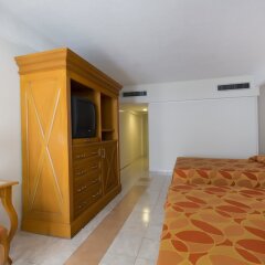 Отель Krystal Beach Acapulco сауна