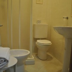 Отель Auto Park Hotel Италия, Флоренция - 2 отзыва об отеле, цены и фото номеров - забронировать отель Auto Park Hotel онлайн ванная