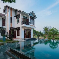 Отель Tra Que Flower Homestay Вьетнам, Хойан - отзывы, цены и фото номеров - забронировать отель Tra Que Flower Homestay онлайн бассейн фото 3