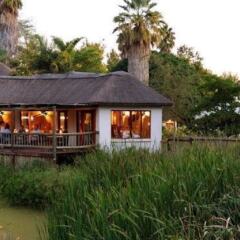 Отель Woodall Country House and Spa гостиничный бар