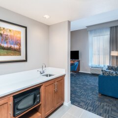 Отель Hampton Inn & Suites Newburgh Stewart Airport Ny Ньюберг удобства в номере фото 2