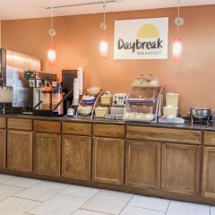 Days Inn by Wyndham Imlay City in Imlay City, United States of America from 104$, photos, reviews - zenhotels.com meals