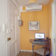 Апартаменты Go BCN Apartments Eixample интерьер отеля