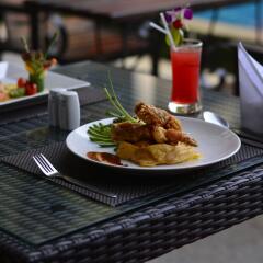 Отель Chaweng Noi Pool Villa питание