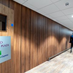 Отель Crowne Plaza London Heathrow T4 Великобритания, Лондон - отзывы, цены и фото номеров - забронировать отель Crowne Plaza London Heathrow T4 онлайн интерьер отеля
