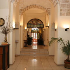 Hotel Adria Бари интерьер отеля