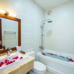 Truong Thinh Hotel in Phu Quoc, Vietnam from 34$, photos, reviews - zenhotels.com bathroom
