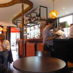 Отель Café hôtel de l'Avenir гостиничный бар