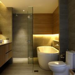 Отель X2 Vibe Phuket Patong ванная