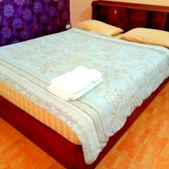 Отель Encore Walking St. Guesthouse комната для гостей