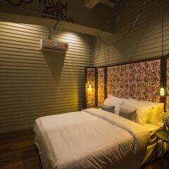 Azure Hostel Bangkok Бангкок комната для гостей фото 4
