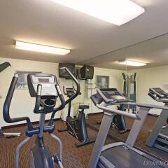 Отель La Quinta Inn & Suites San Diego SeaWorld/Zoo Area фитнесс-зал фото 2