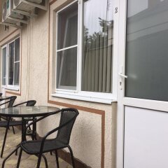 Гостиница Guest house on Krasnodarskaya в Анапе отзывы, цены и фото номеров - забронировать гостиницу Guest house on Krasnodarskaya онлайн Анапа балкон
