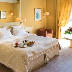 Отель Le Grand Hôtel - Domaine De Divonne Франция, Дивон-ле-Бен - отзывы, цены и фото номеров - забронировать отель Le Grand Hôtel - Domaine De Divonne онлайн комната для гостей фото 2