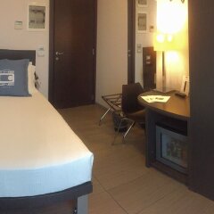 Hotel The One сейф в номере
