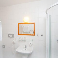 Отель Cloister Inn Прага ванная