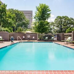 Crowne Plaza Memphis Downtown Hotel бассейн