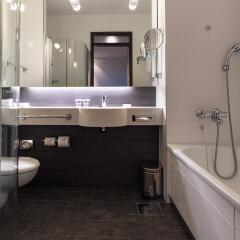 Отель Hilton Helsinki Kalastajatorppa 4* Стандартный номер с разными типами кроватей