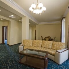 Отель Russia Hotel (Цахкадзор) Армения, Цахкадзор - отзывы, цены и фото номеров - забронировать отель Russia Hotel (Цахкадзор) онлайн интерьер отеля