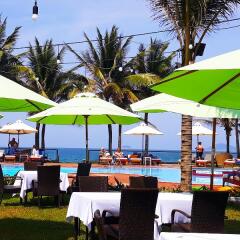 Отель Agribank Hoi An Beach Resort бассейн фото 3
