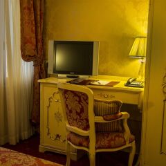 Отель Becher Италия, Венеция - отзывы, цены и фото номеров - забронировать отель Becher онлайн