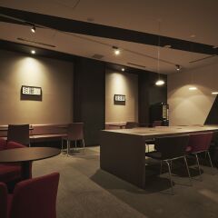 Отель First Cabin Akihabara Япония, Токио - отзывы, цены и фото номеров - забронировать отель First Cabin Akihabara онлайн гостиничный бар