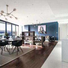 Отель Luxurious Getaway Right Across City Walk Mall Дубай интерьер отеля