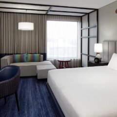 Отель DoubleTree by Hilton Montreal Канада, Монреаль - отзывы, цены и фото номеров - забронировать отель DoubleTree by Hilton Montreal онлайн комната для гостей фото 4