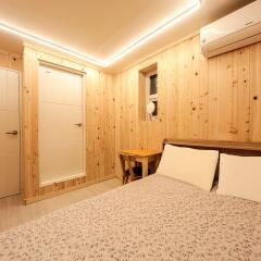 Отель Insadong R Guesthouse - Hostel Южная Корея, Сеул - отзывы, цены и фото номеров - забронировать отель Insadong R Guesthouse - Hostel онлайн комната для гостей фото 2