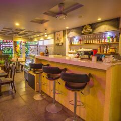 Отель Airport Comfort Inn Premium Мальдивы, Мале - отзывы, цены и фото номеров - забронировать отель Airport Comfort Inn Premium онлайн гостиничный бар