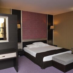 Family Hotel Edia Сандански сейф в номере