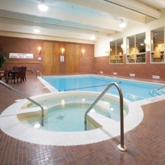 Travelodge Hotel Toronto Airport бассейн фото 2