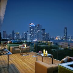 Отель AVANI Riverside Bangkok Hotel Таиланд, Бангкок - 1 отзыв об отеле, цены и фото номеров - забронировать отель AVANI Riverside Bangkok Hotel онлайн балкон