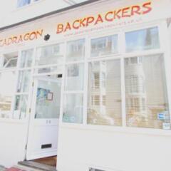 Отель Seadragon Backpackers городской автобус