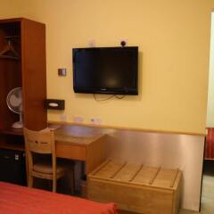 Eurotraveller Hotel- Express (Elephant & Castle) сейф в номере