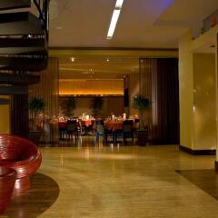 Отель DoubleTree by Hilton Bethesda - Washington D.C. гостиничный бар