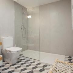 Апартаменты Liiiving In Porto Downtown Luxury Studio Порту